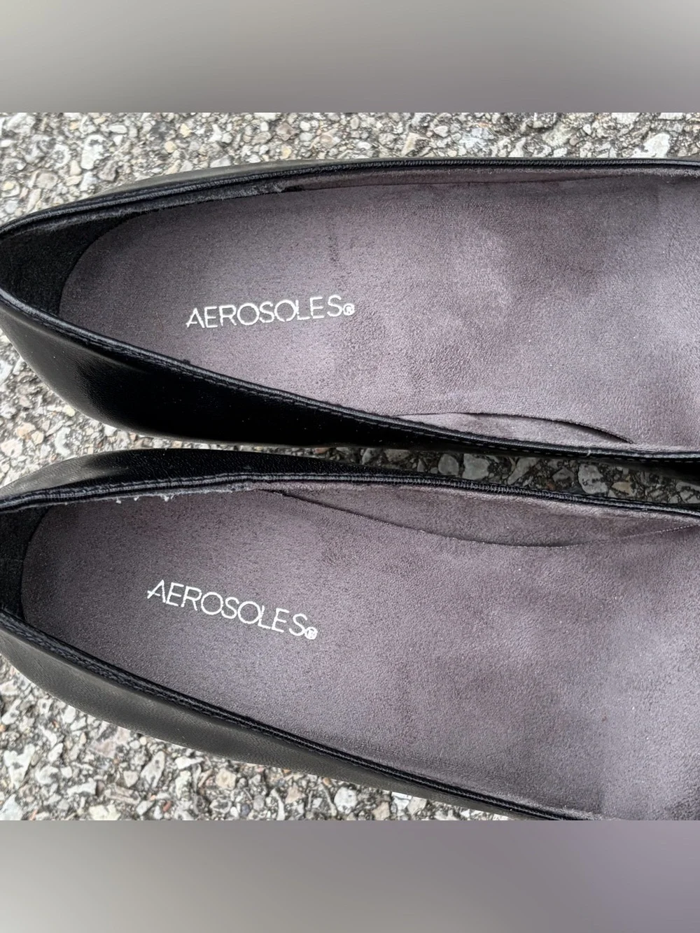 Aerosoles Y2K Black Leather Round Toe Low Heel Pumps Classic Minimalist Womens 8
